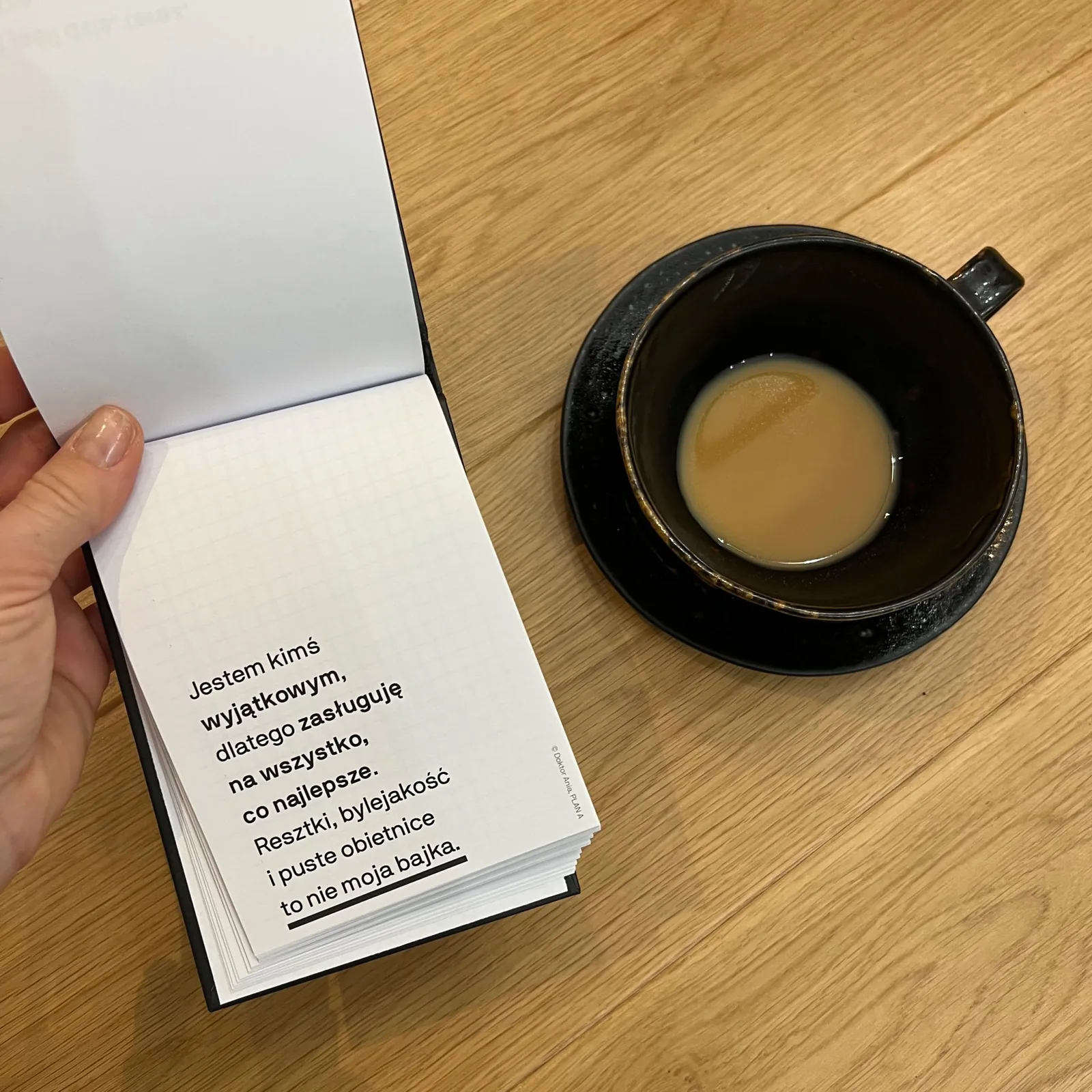 „Plan A”, zdjęcie ze środka